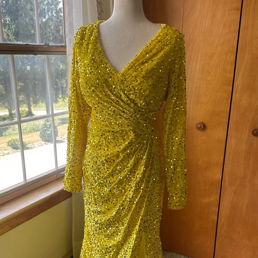 Elegant Yellow Sequin Gown With Train (NWOT) - Picture 6 of 17